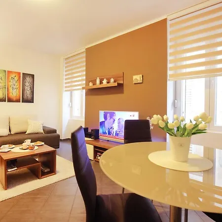 Allegro Exclusive Old Town Center דירה